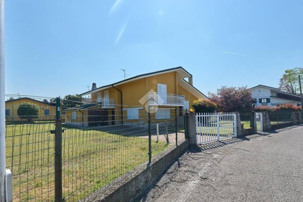 casa indipendente in vendita a Spino d'Adda