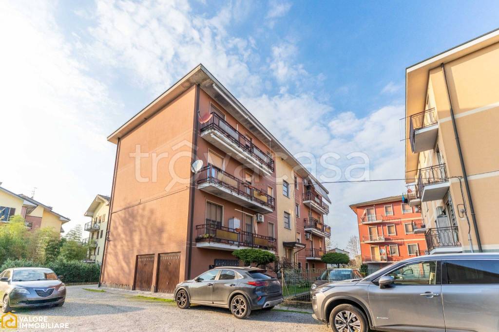appartamento in vendita a Spino d'Adda