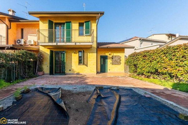 casa indipendente in vendita a Spino d'Adda