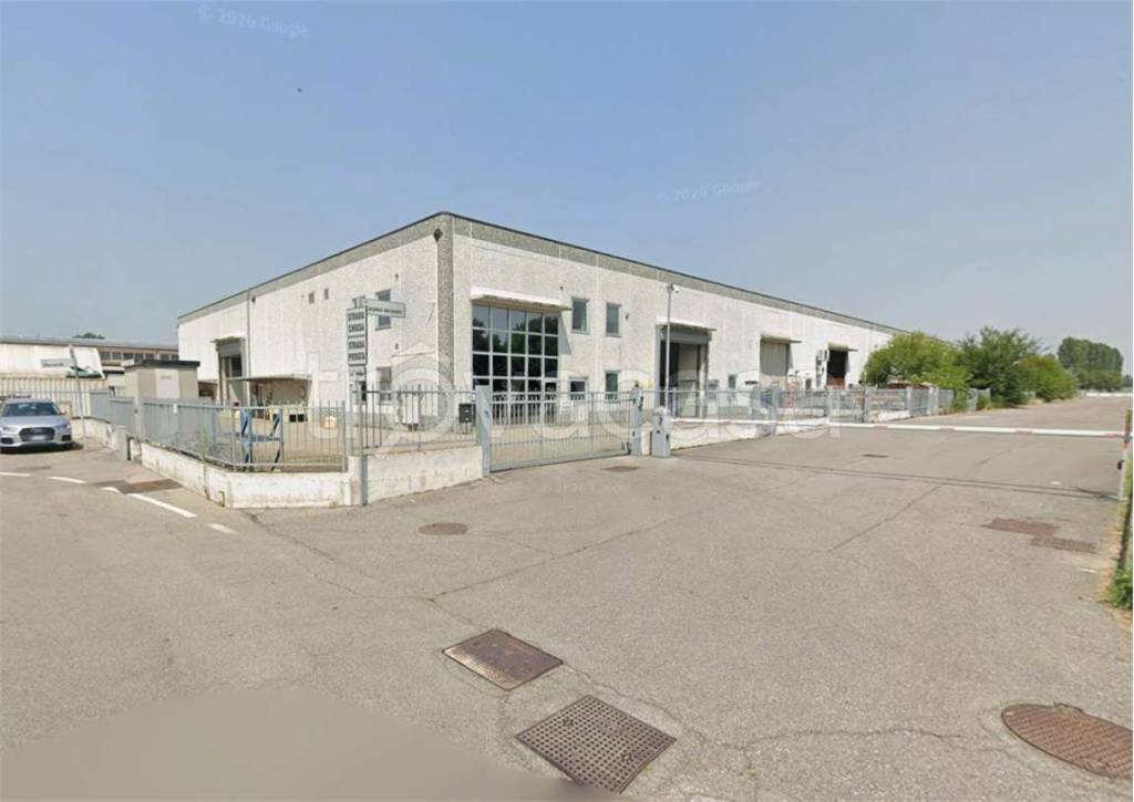 locale commerciale in vendita a Spino d'Adda