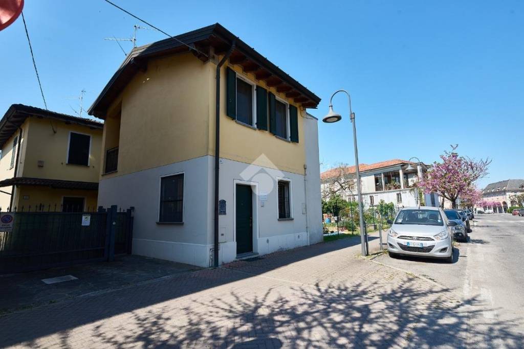casa indipendente in vendita a Spino d'Adda