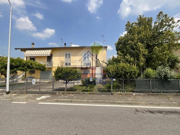 casa indipendente in vendita a Stagno Lombardo