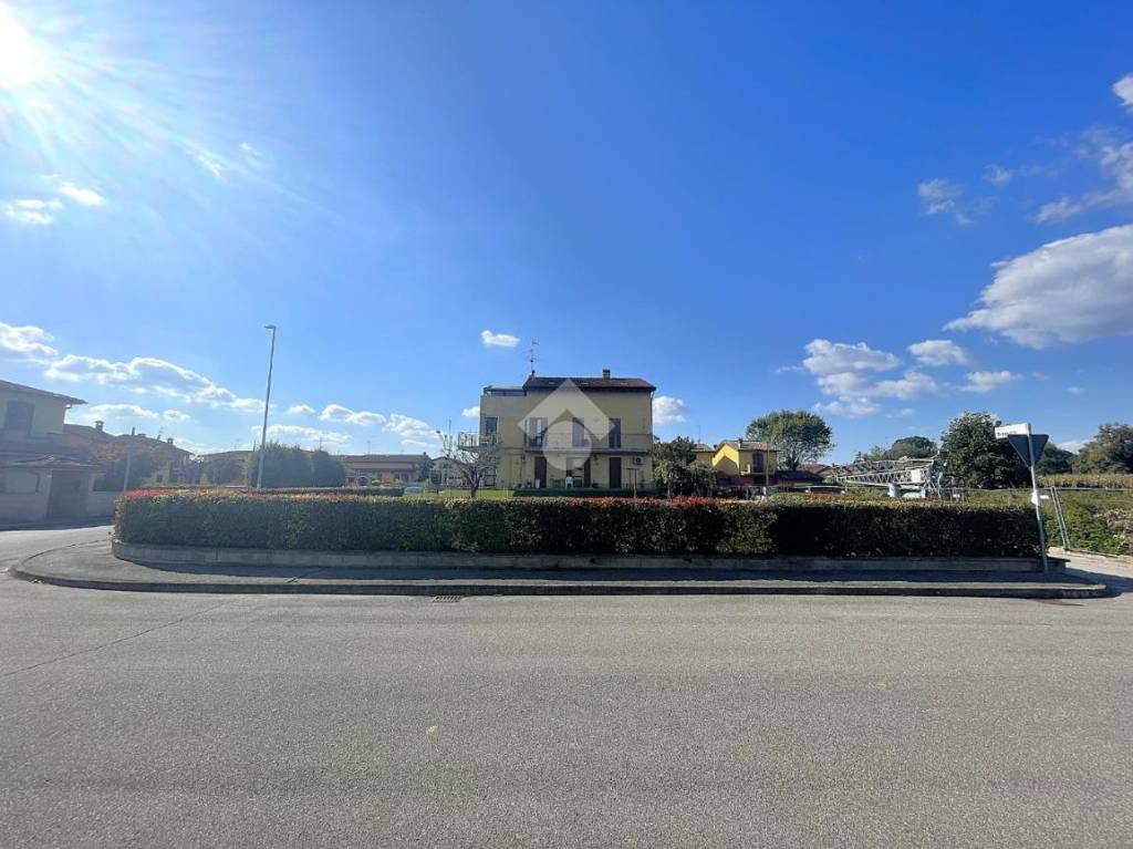 ufficio in vendita a Stagno Lombardo