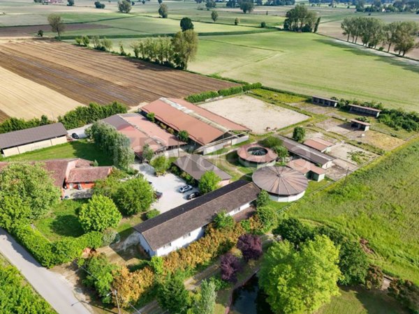 ufficio in vendita a Stagno Lombardo