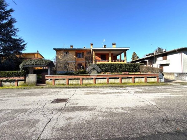 casa indipendente in vendita a Stagno Lombardo