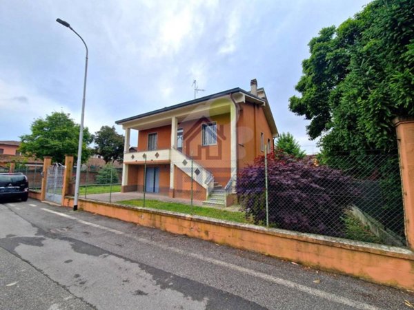 casa indipendente in vendita a Stagno Lombardo