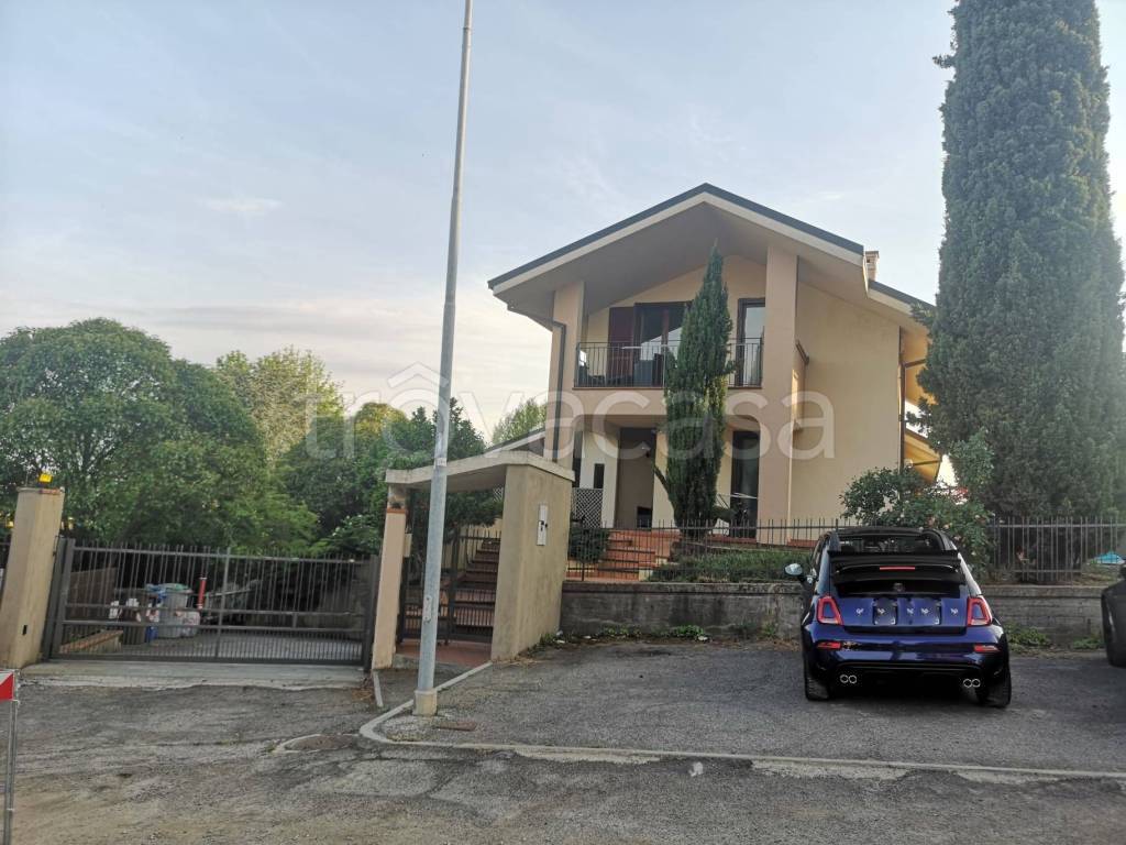 casa indipendente in vendita a Piossasco
