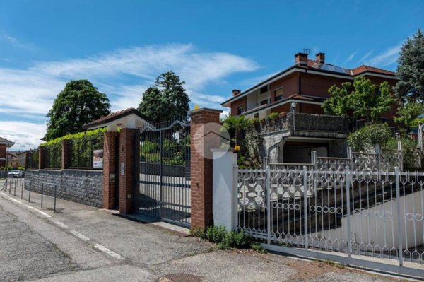 casa indipendente in vendita a Piossasco