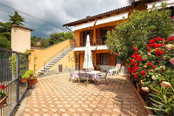 casa indipendente in vendita a Piossasco