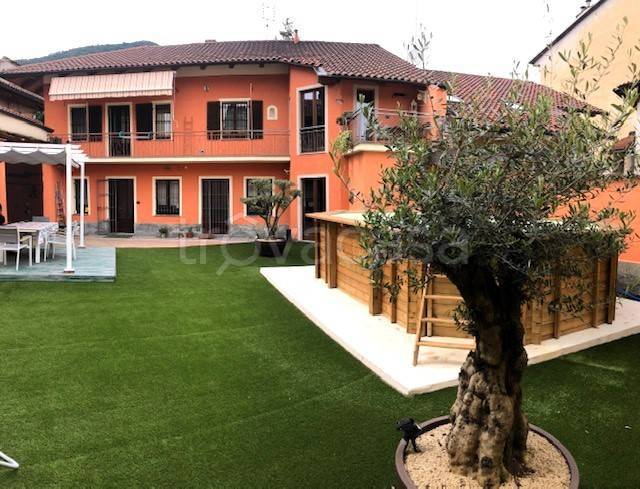 casa indipendente in vendita a Piossasco