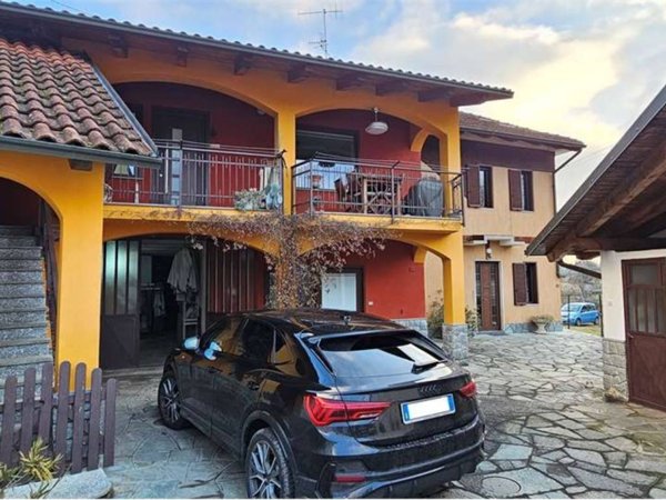 casa indipendente in vendita a Piossasco in zona Maritani