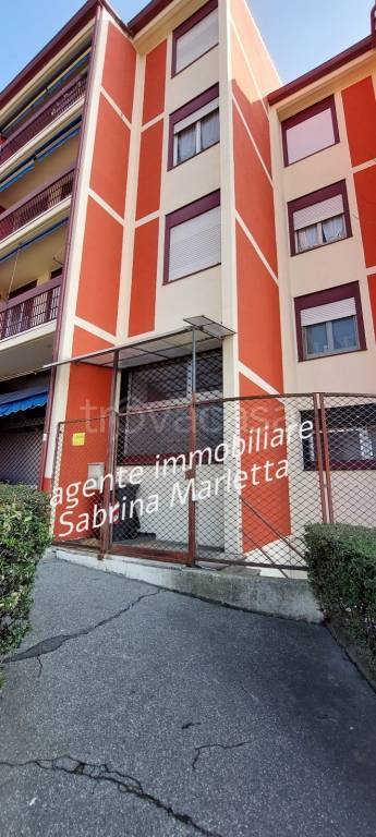 locale commerciale in vendita a Piossasco