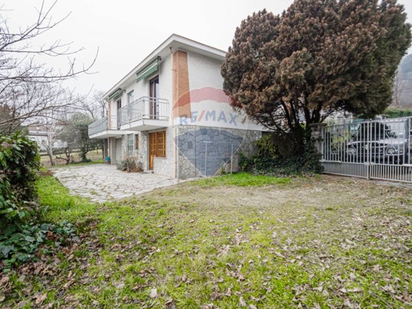 casa indipendente in vendita a Piossasco in zona San Vito