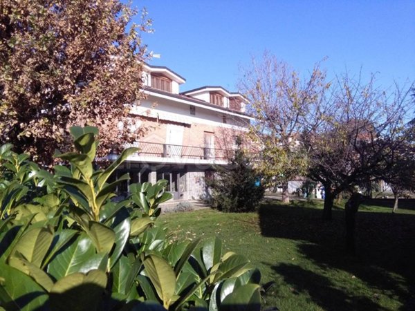 casa indipendente in vendita a Piossasco