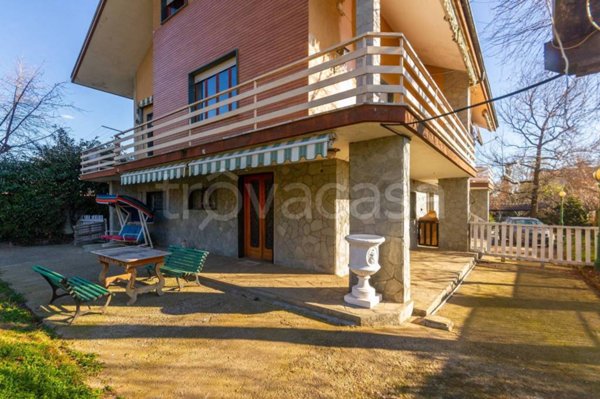 casa indipendente in vendita a Piossasco