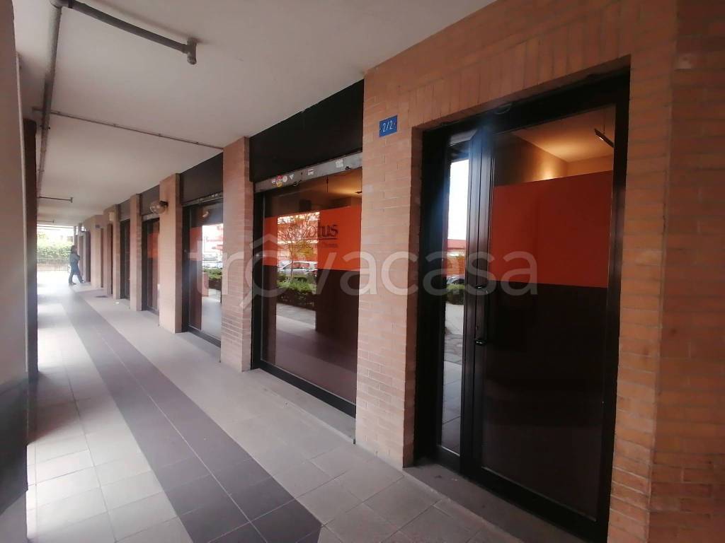 negozio in vendita a Piossasco