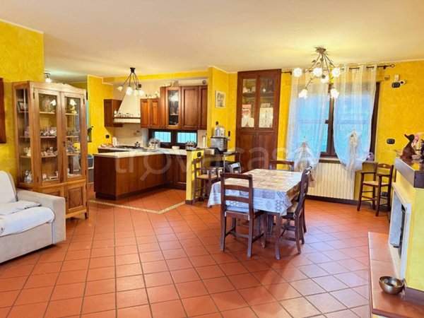 casa indipendente in vendita a Piossasco