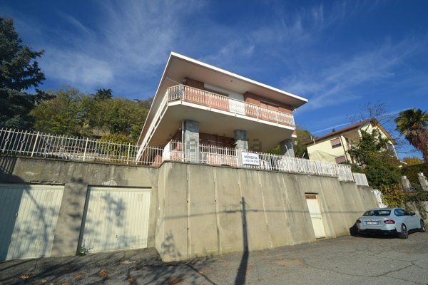 casa indipendente in vendita a Piossasco