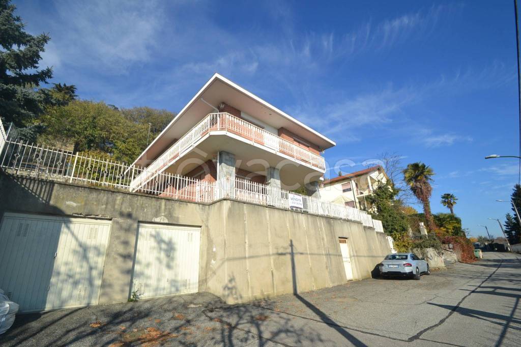 casa indipendente in vendita a Piossasco