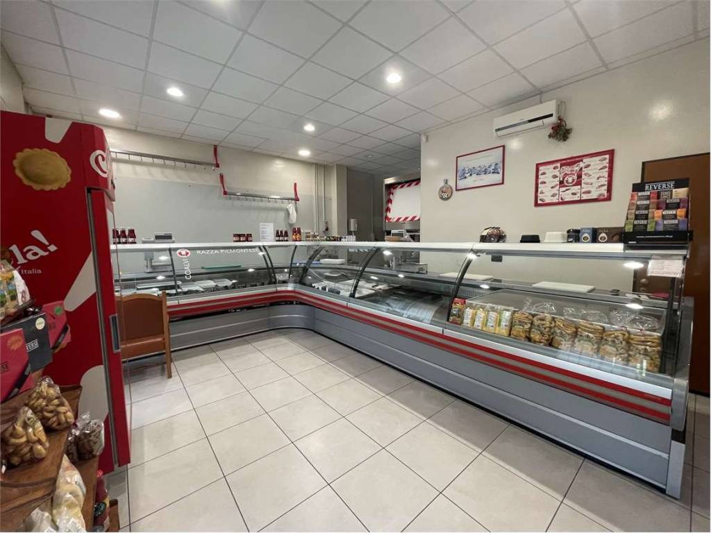 negozio in vendita a Piossasco