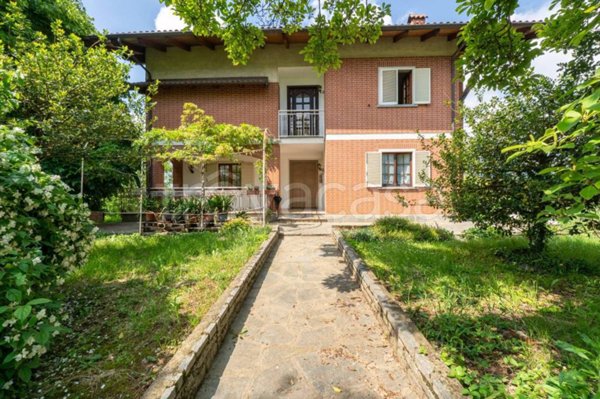 casa indipendente in vendita a Piossasco
