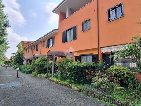 casa indipendente in vendita a Piossasco