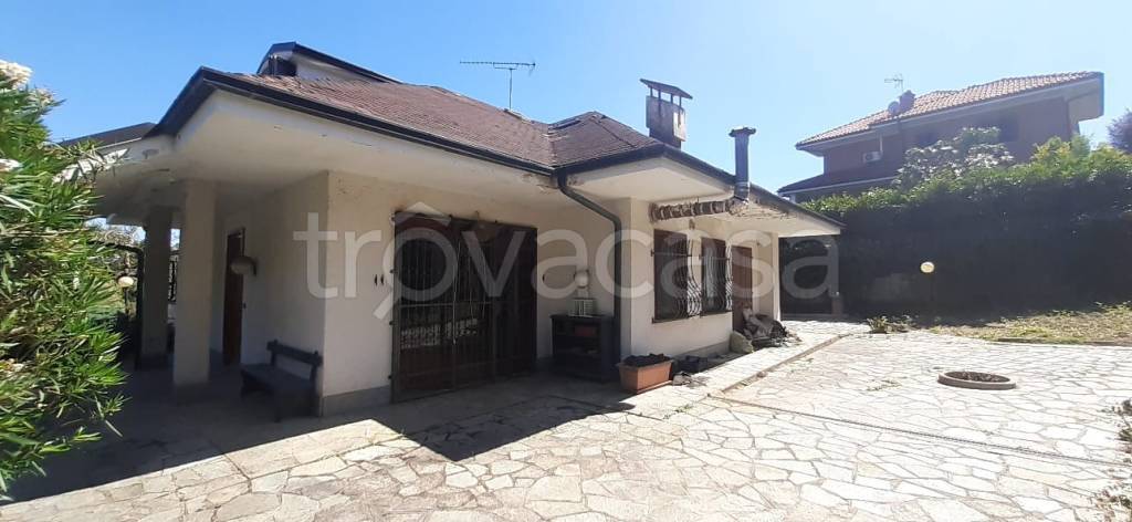 casa indipendente in vendita a Piossasco
