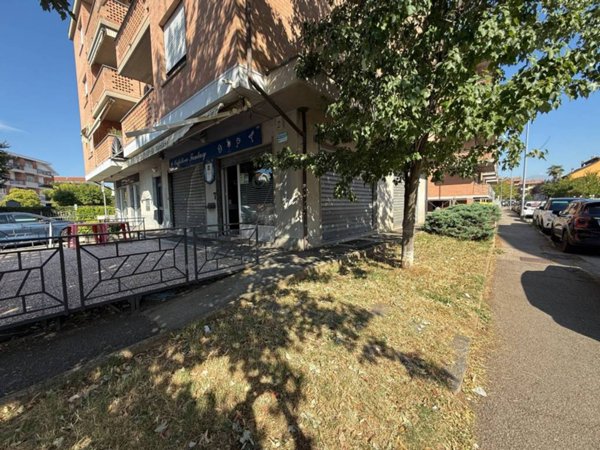 negozio in vendita a Piossasco