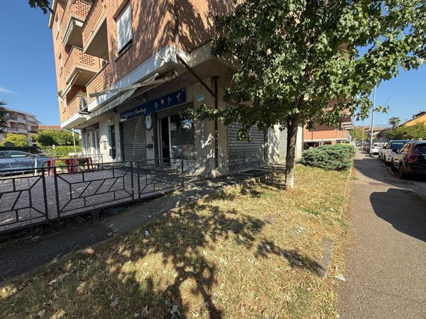 negozio in vendita a Piossasco