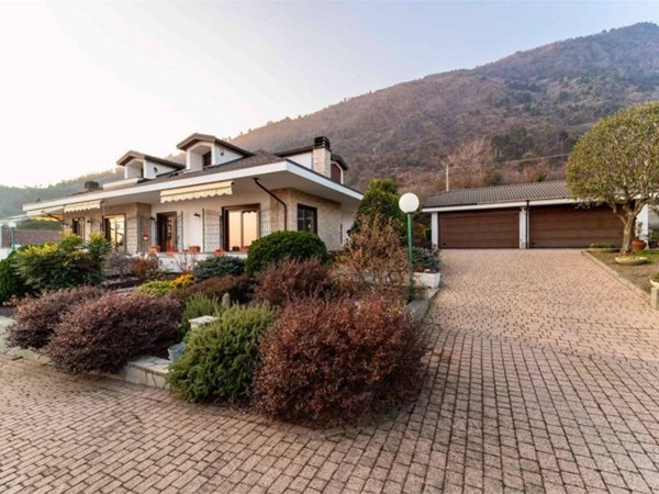 casa indipendente in vendita a Piossasco