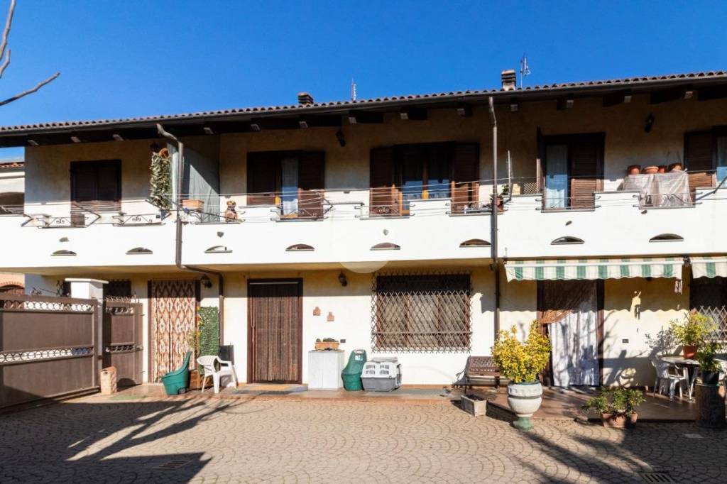 casa semindipendente in vendita a Piossasco