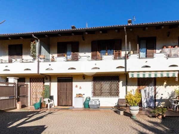 casa indipendente in vendita a Piossasco