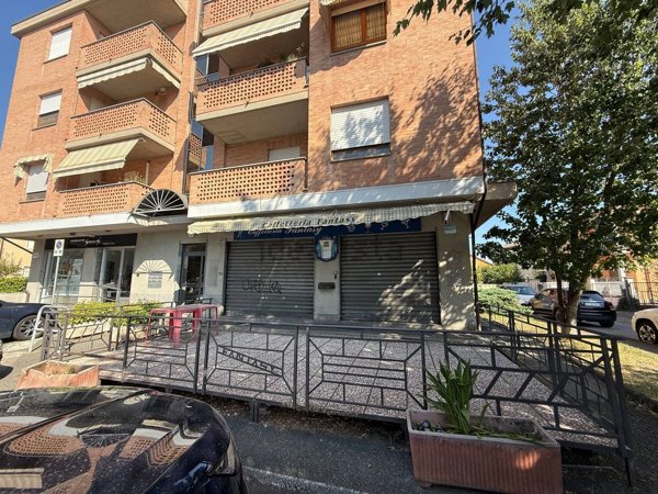 negozio in vendita a Piossasco