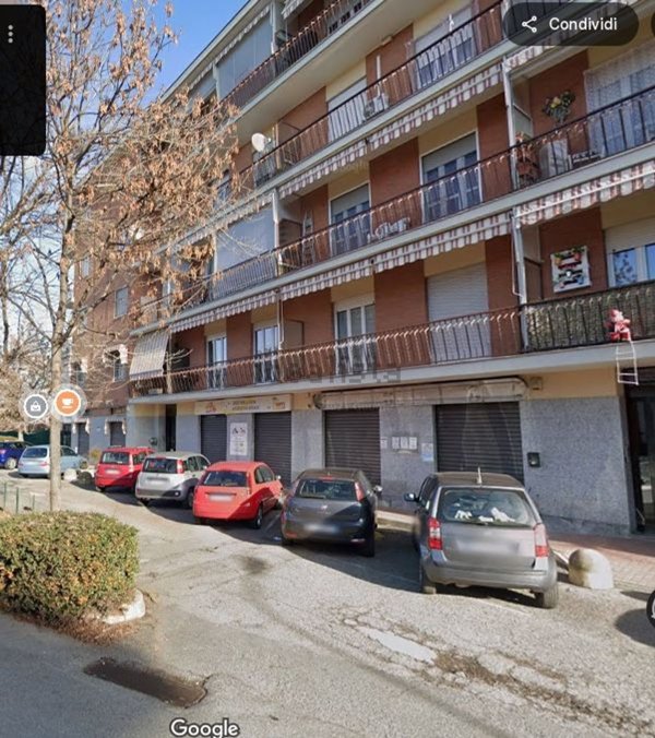 locale commerciale in vendita a Piossasco