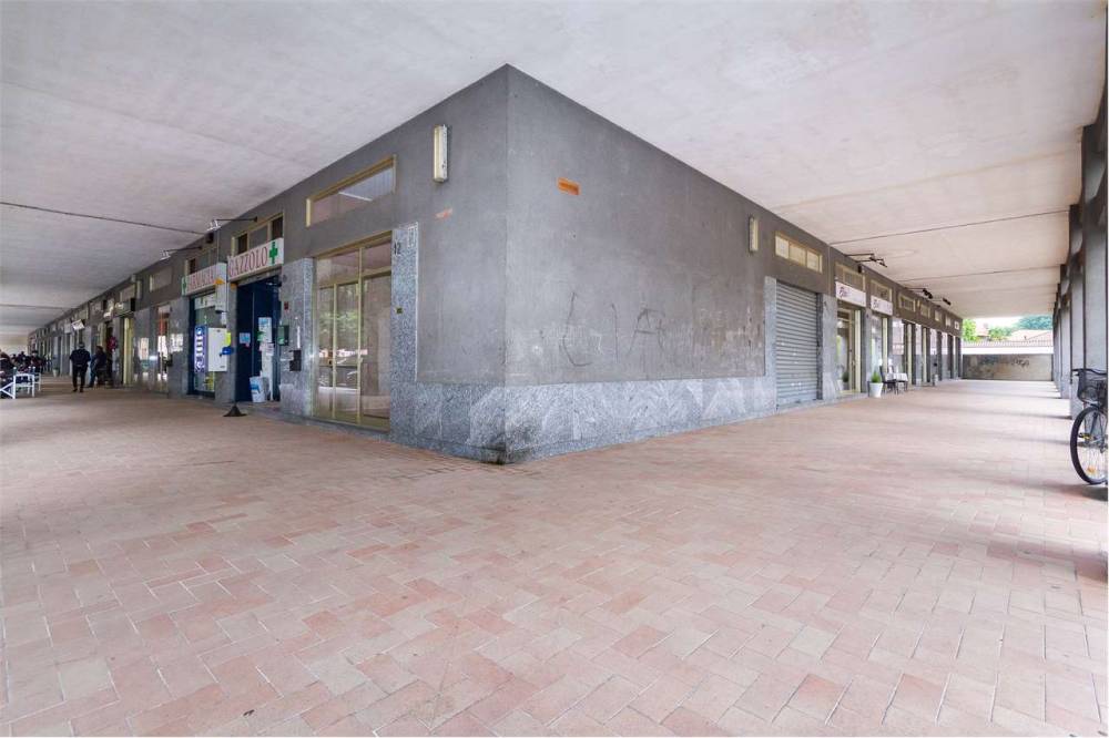 negozio in vendita a Piossasco