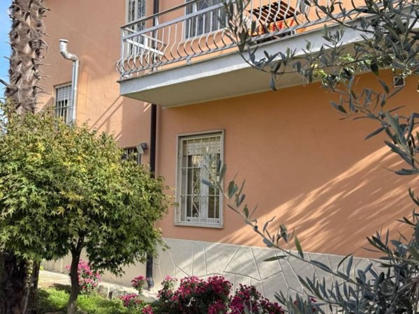 casa indipendente in vendita a Piossasco