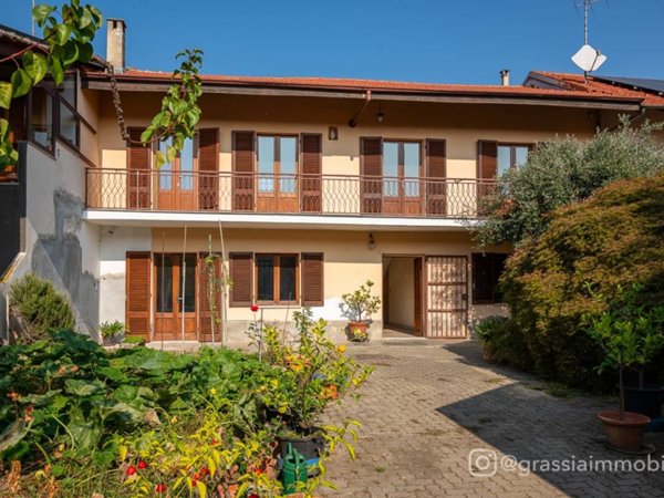 casa indipendente in vendita a Piossasco