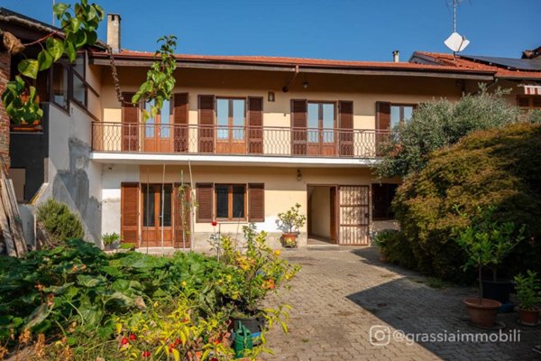 casa indipendente in vendita a Piossasco