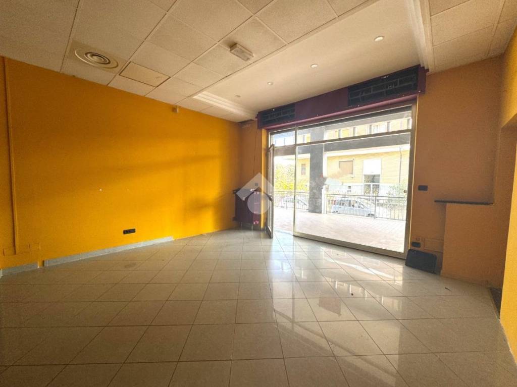 negozio in vendita a Piossasco