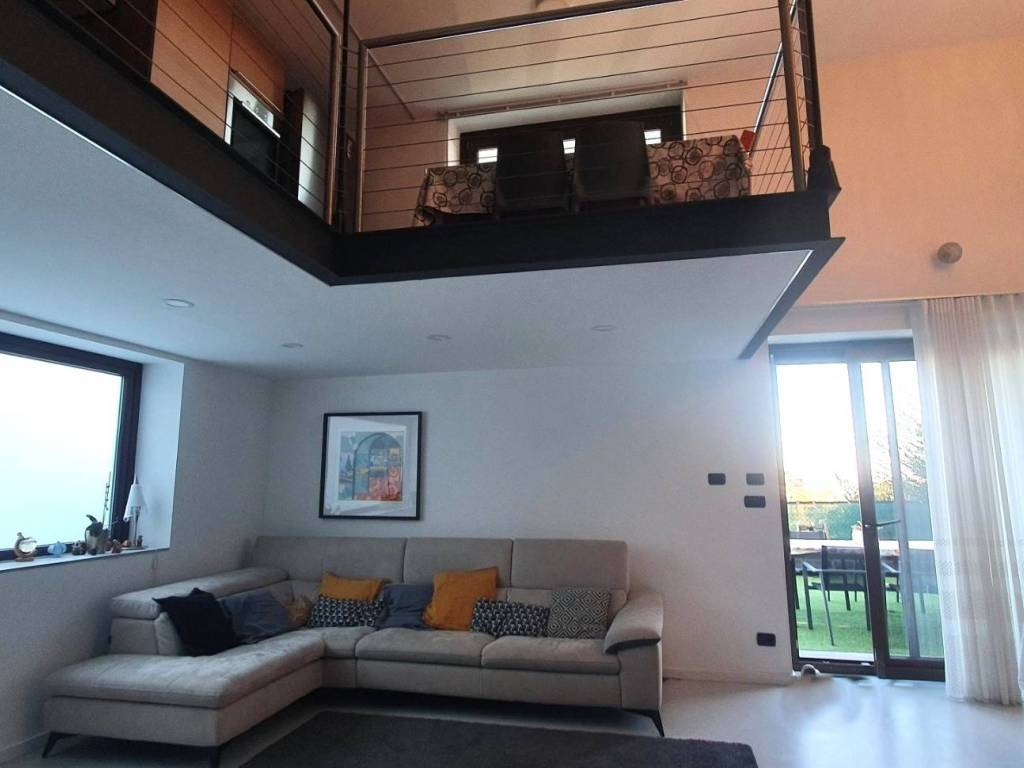 casa indipendente in vendita a Piossasco