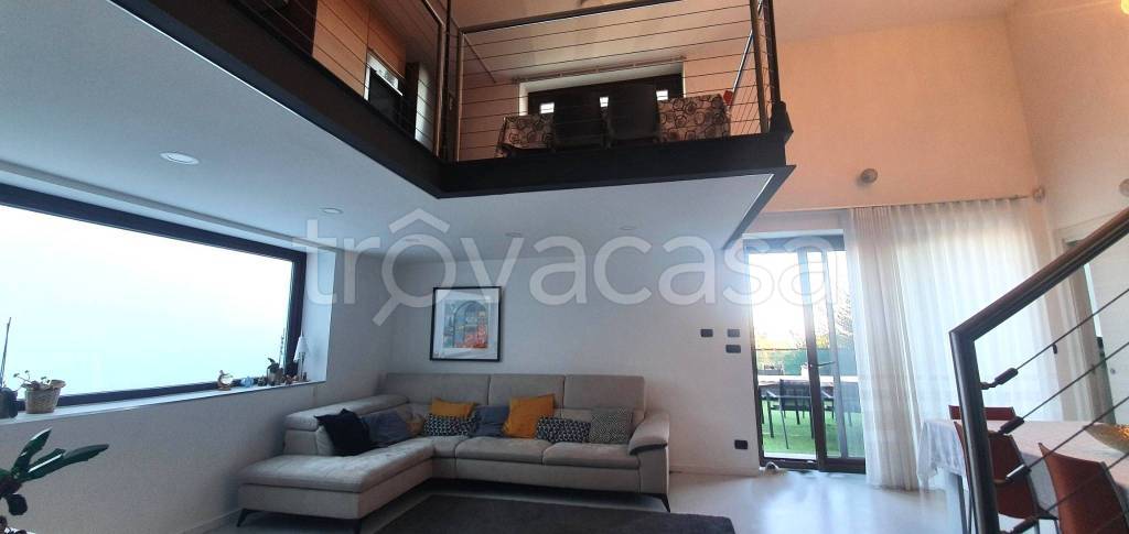 casa indipendente in vendita a Piossasco