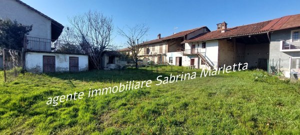 casale in vendita a Piossasco