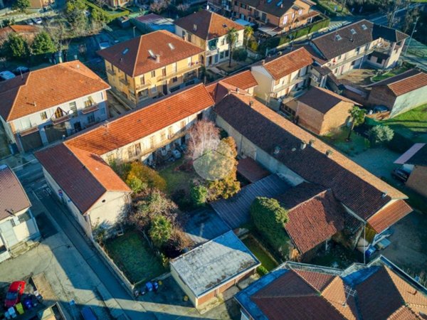 casa indipendente in vendita a Piossasco