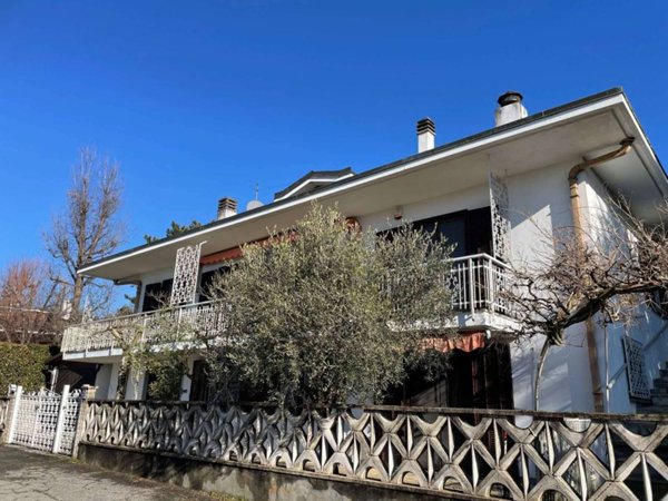 casa indipendente in vendita a Piossasco