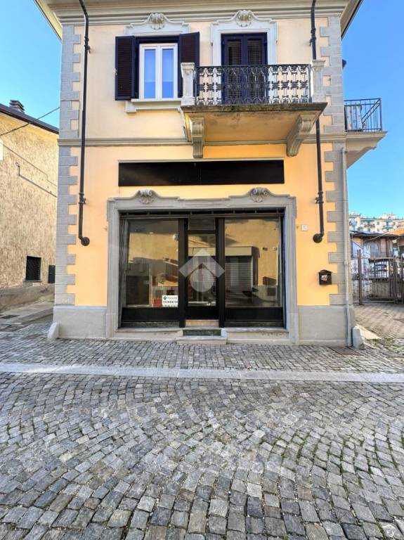 negozio in vendita a Piossasco
