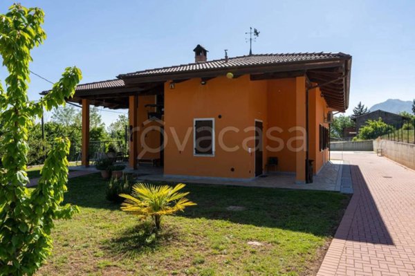 casa indipendente in vendita a Piossasco in zona Garola