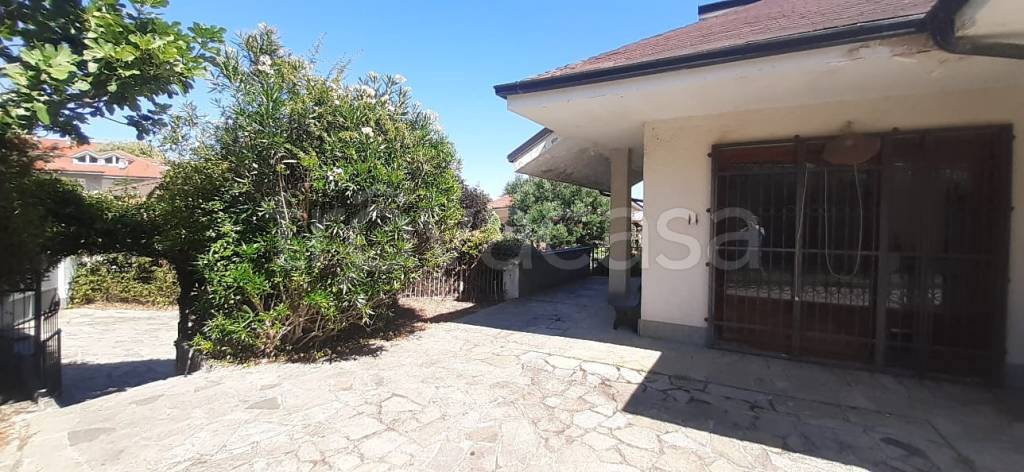 casa indipendente in vendita a Piossasco
