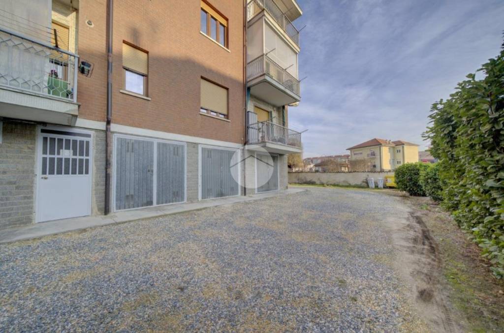 locale di sgombero in vendita a Piossasco in zona Garola