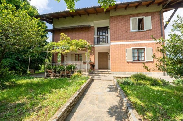 casa indipendente in vendita a Piossasco