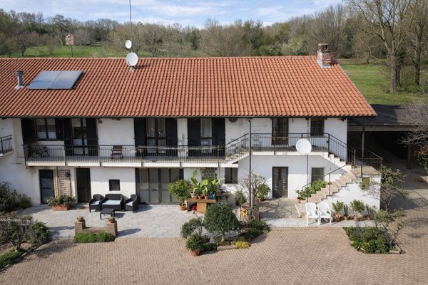 casa indipendente in vendita a Piossasco